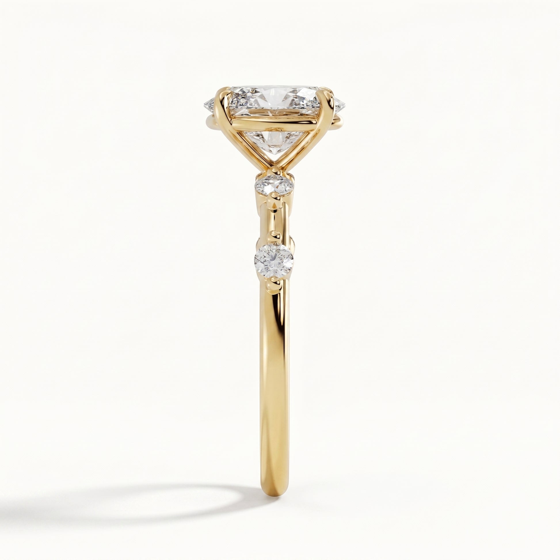 Aria - Yellow Gold - aria-YG-oval-side