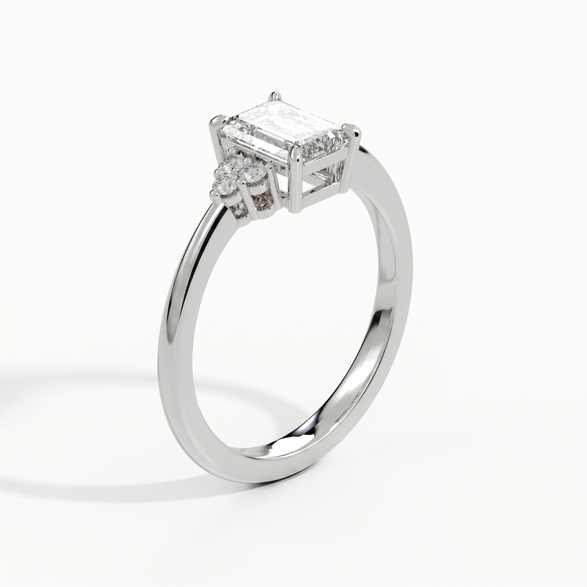 Daisy - White Gold - daisy-WG-emerald-angle