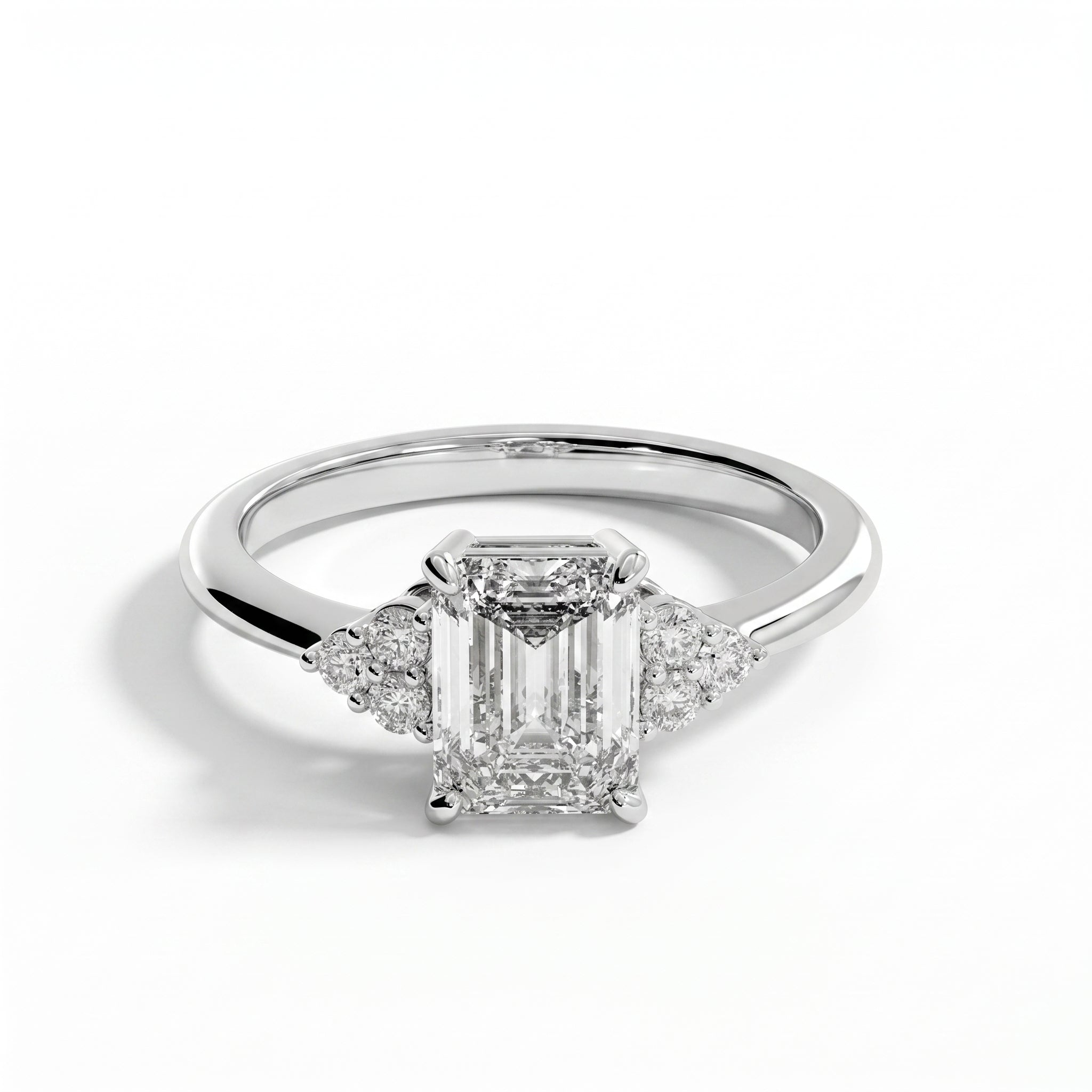 Daisy - White Gold - daisy-WG-emerald-hero