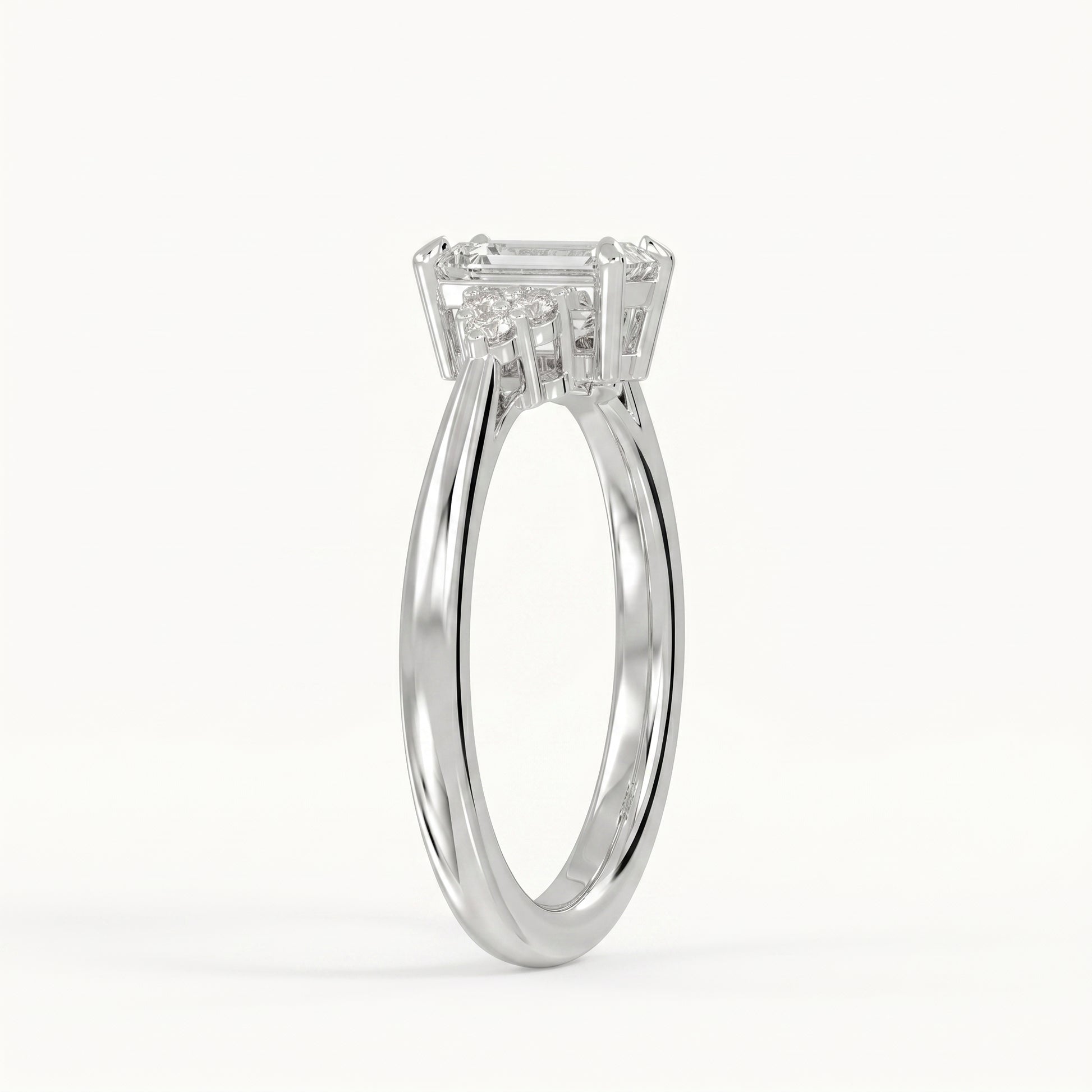 Daisy - White Gold - daisy-WG-emerald-side