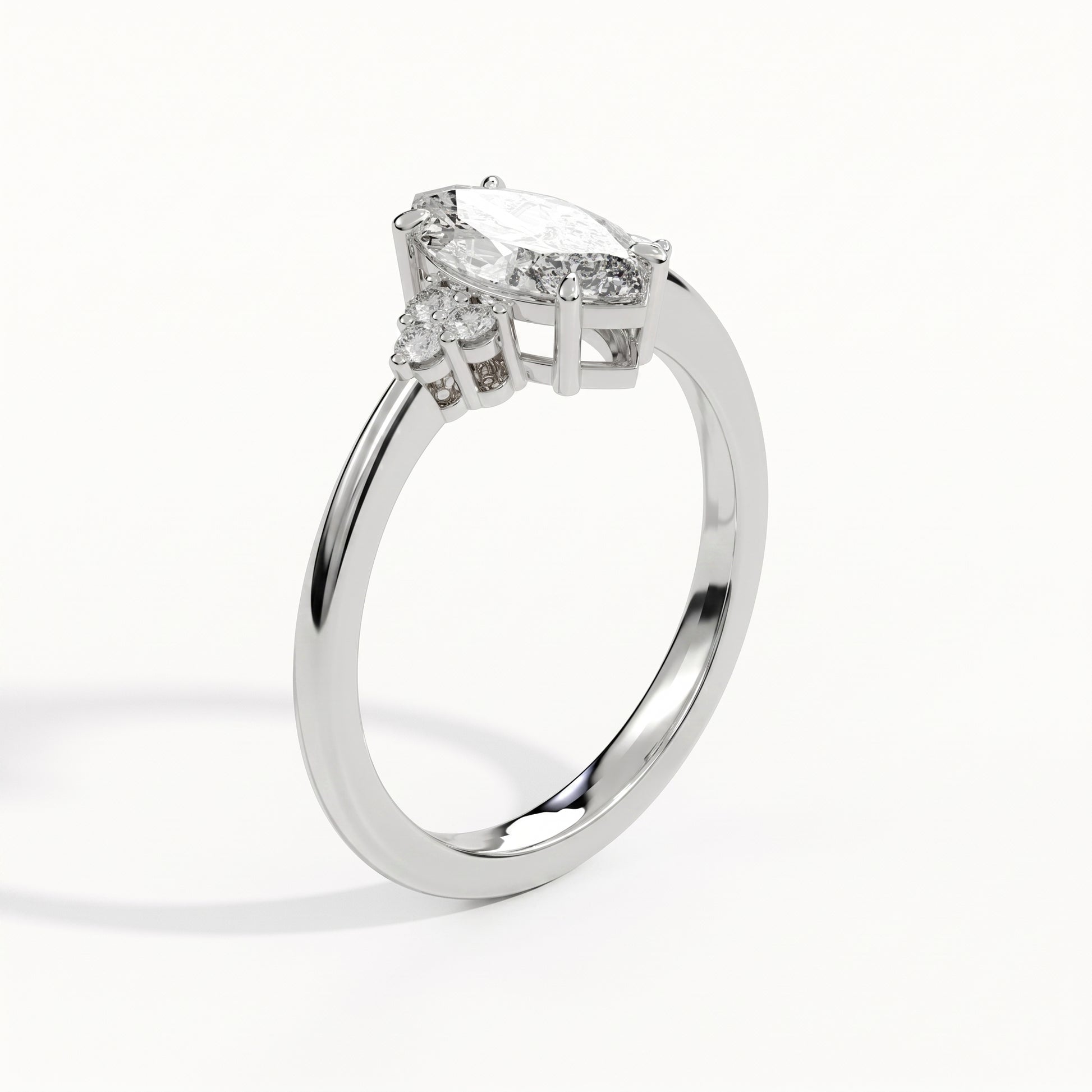 Daisy - White Gold - daisy-WG-marquise-angle