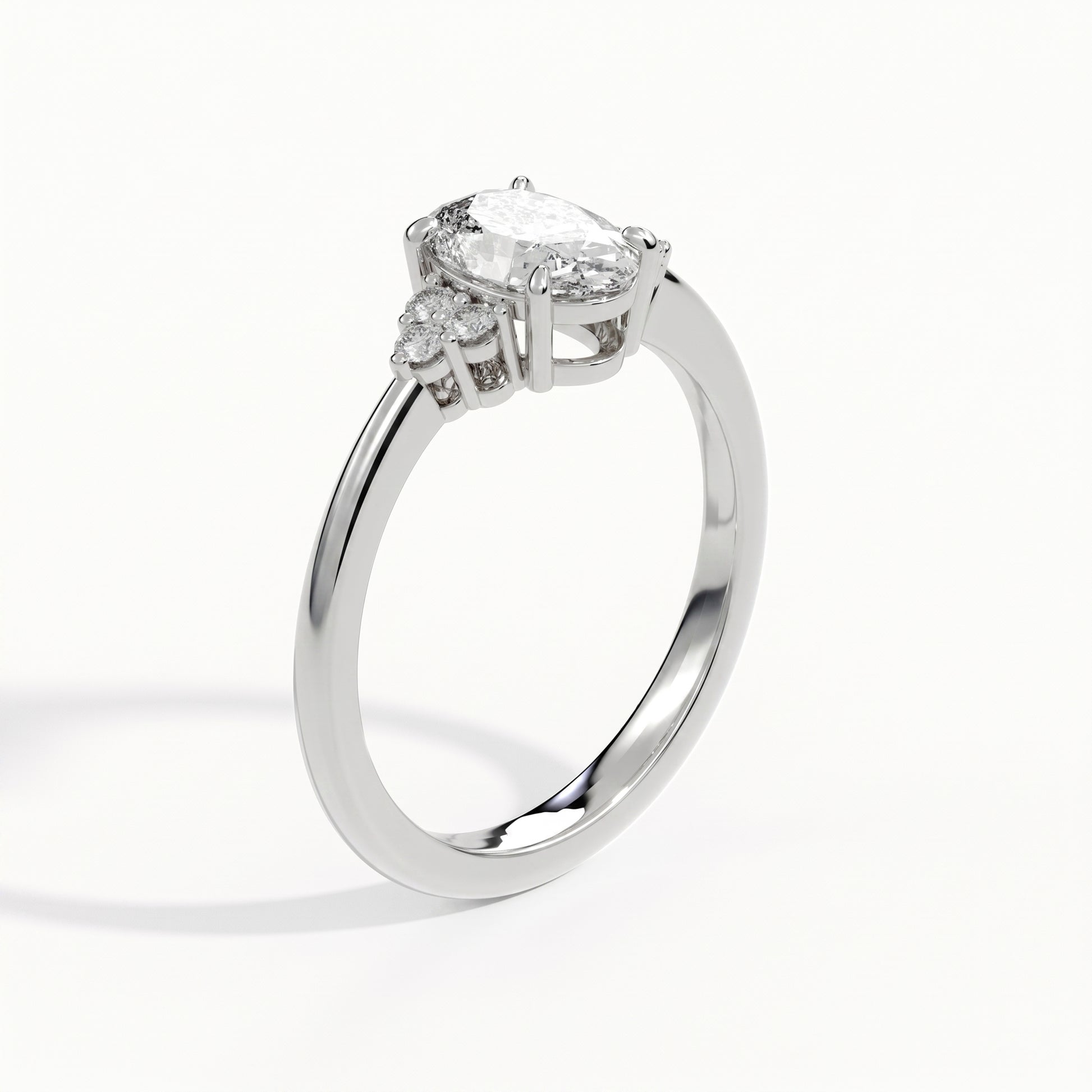 Daisy - White Gold - daisy-WG-oval-angle