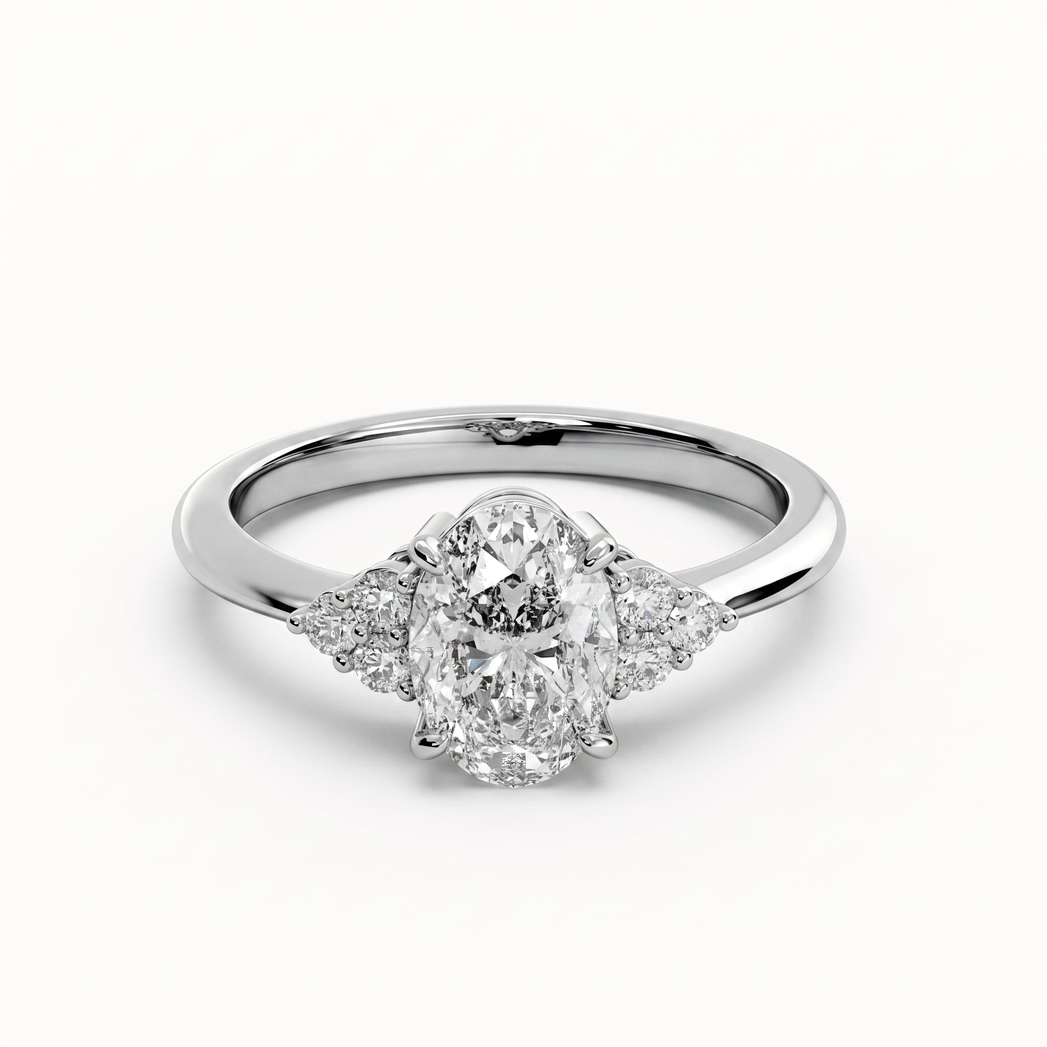 Daisy - White Gold - daisy-WG-oval-hero