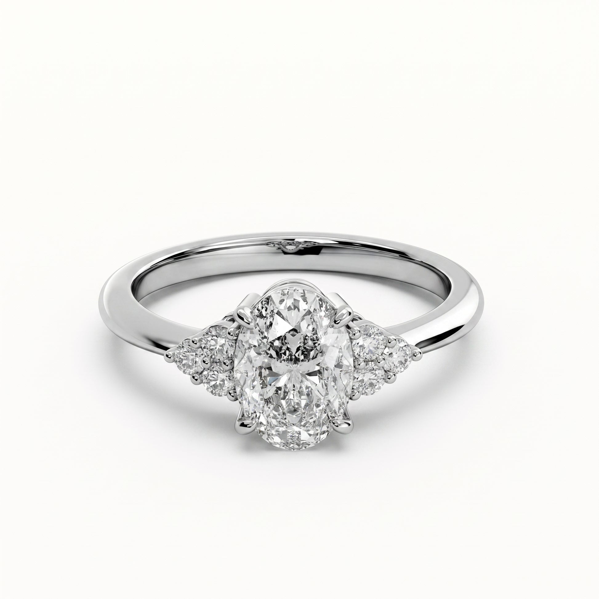 Daisy - White Gold - daisy-WG-oval-hero