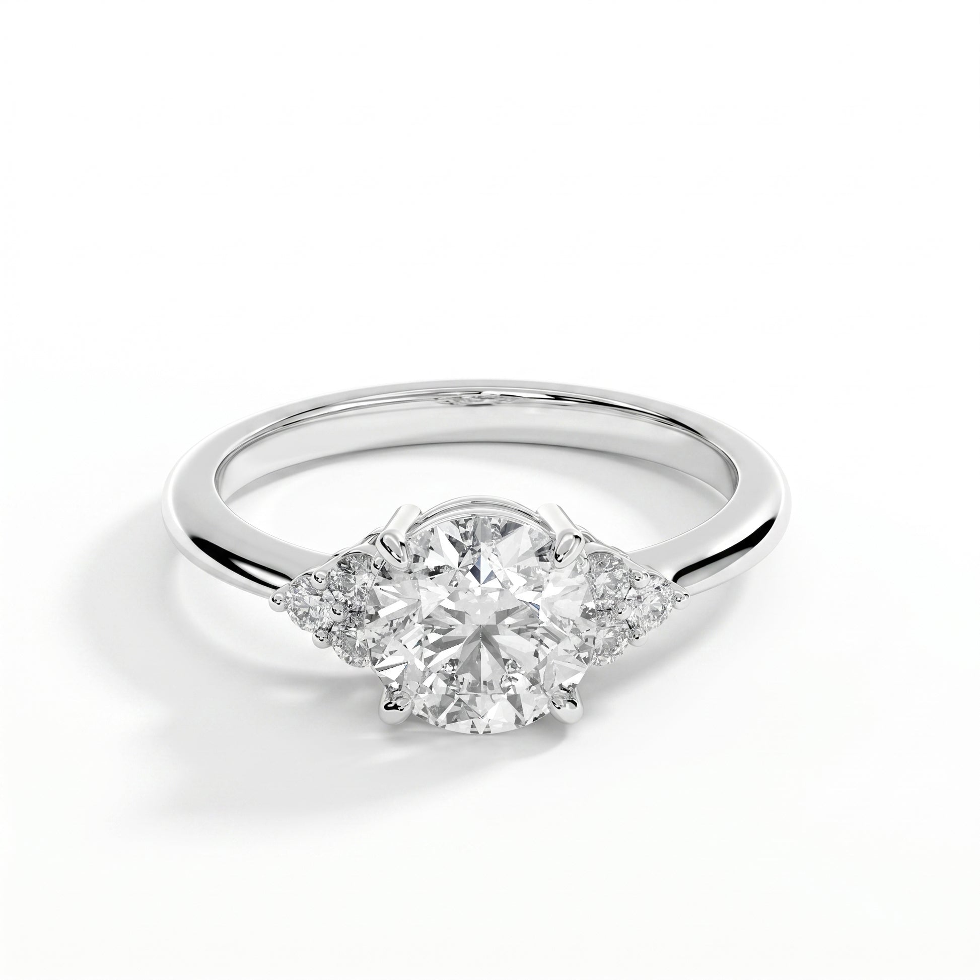 Daisy - White Gold - daisy-WG-round-hero