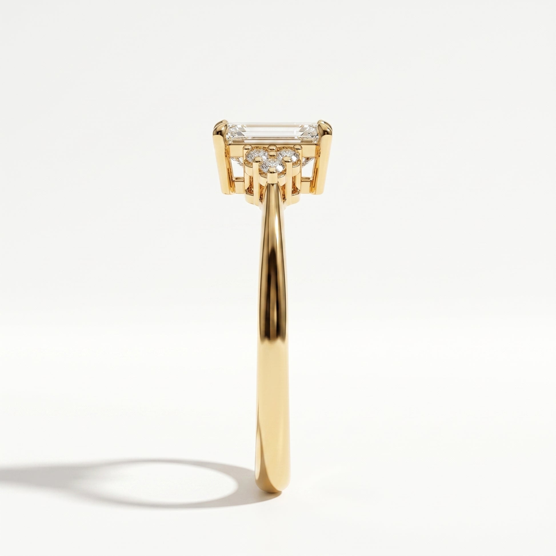 Daisy - Yellow Gold - daisy-YG-emerald-side