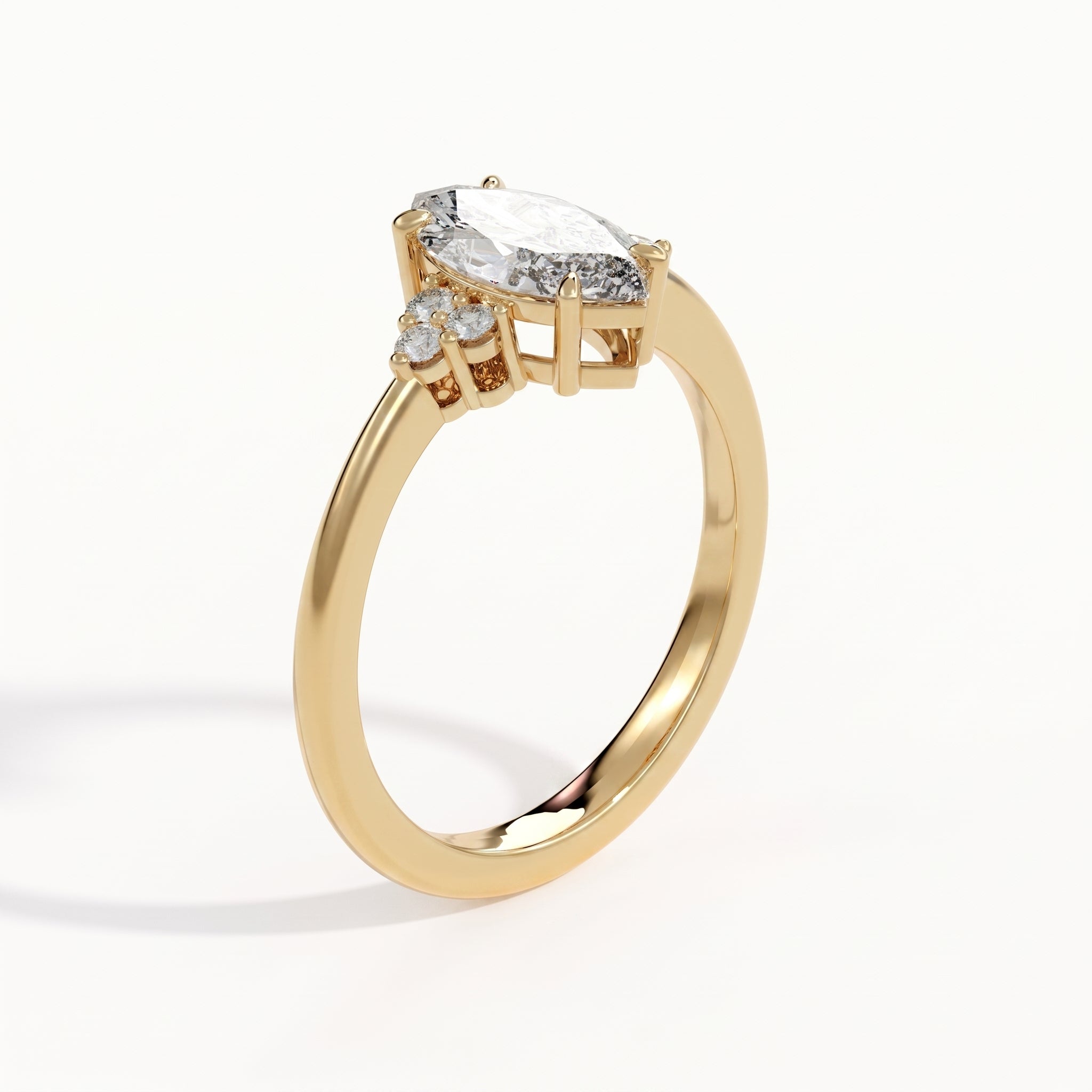 Daisy - Yellow Gold - daisy-YG-marquise-angle