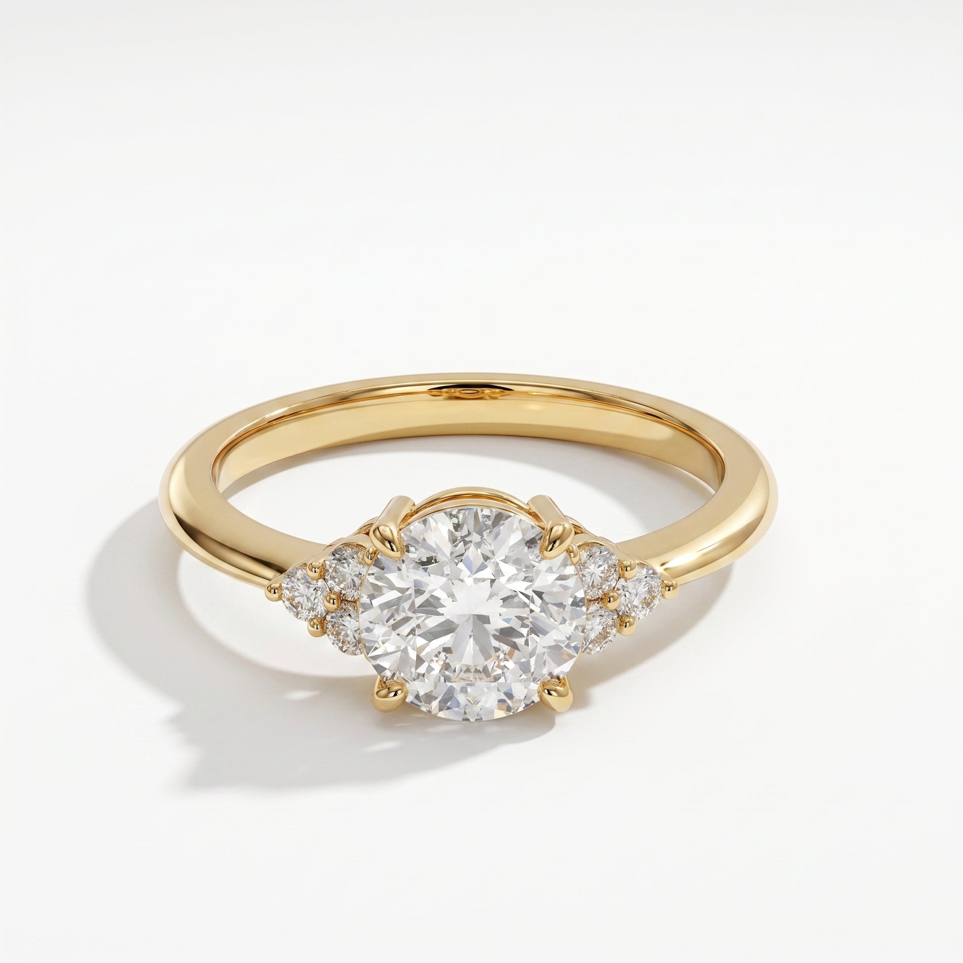 Daisy - Yellow Gold - daisy-YG-round-hero