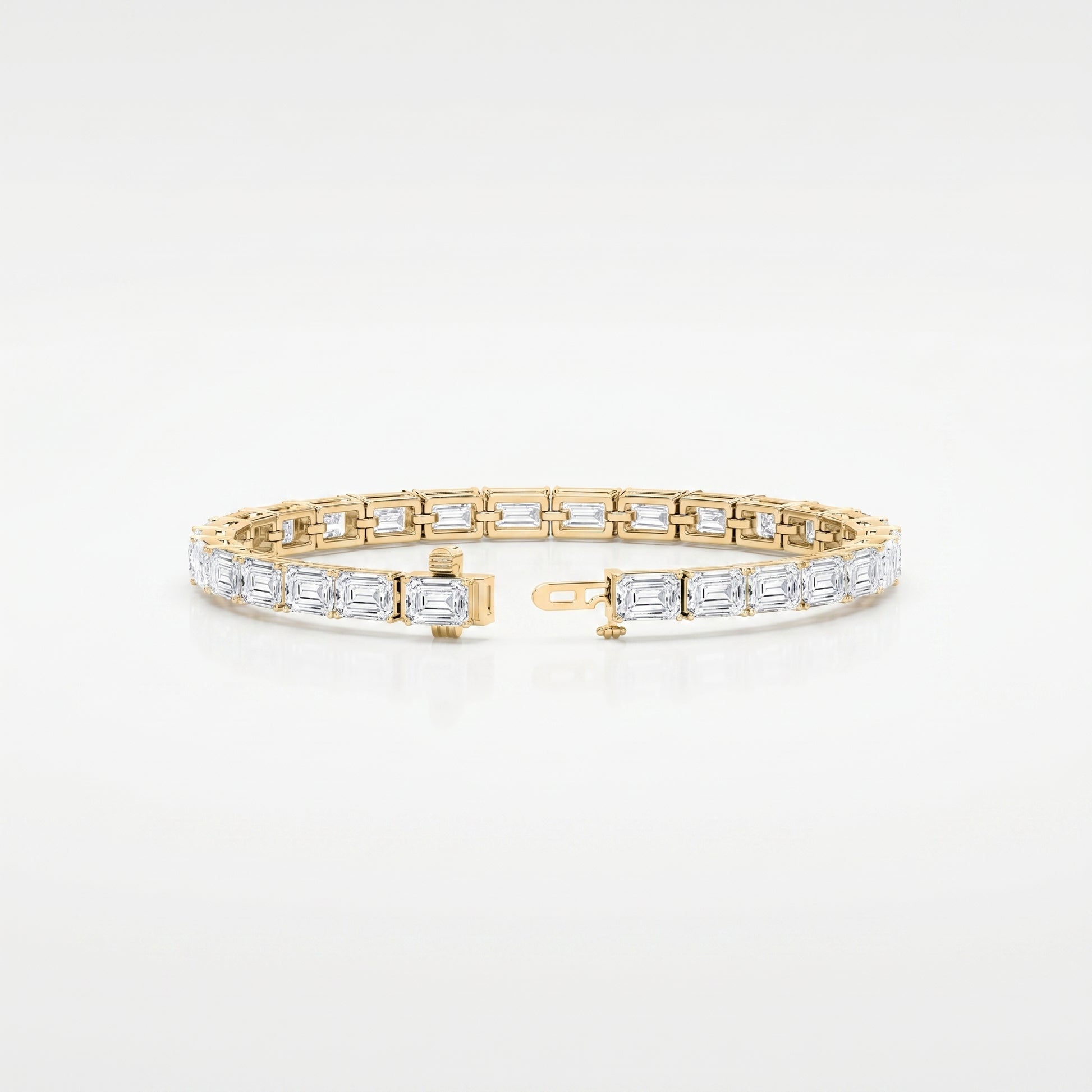 Delphine - Yellow Gold - delphine-YG-emerald-back