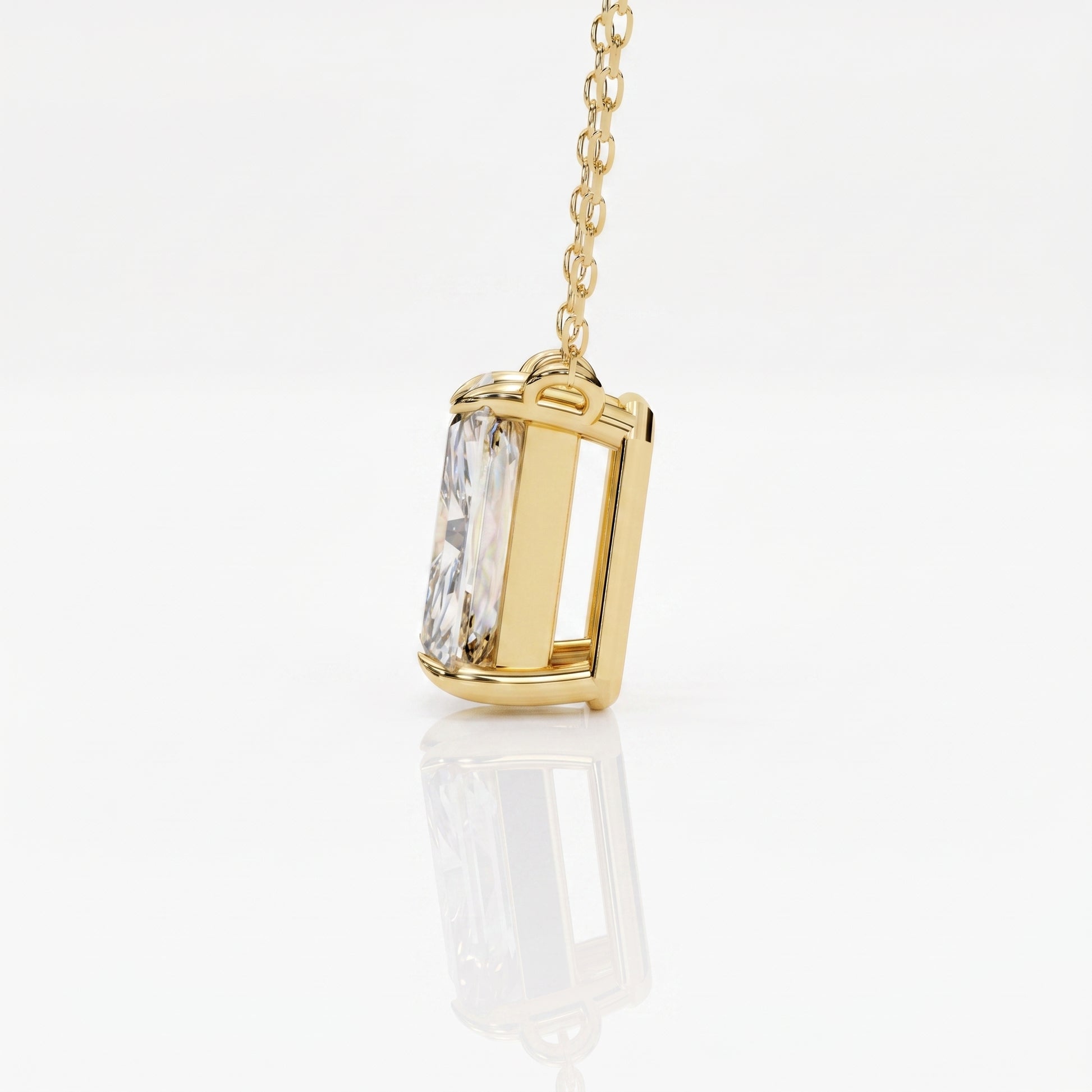 Isadora - Yellow Gold - isadora-YG-emerald-side